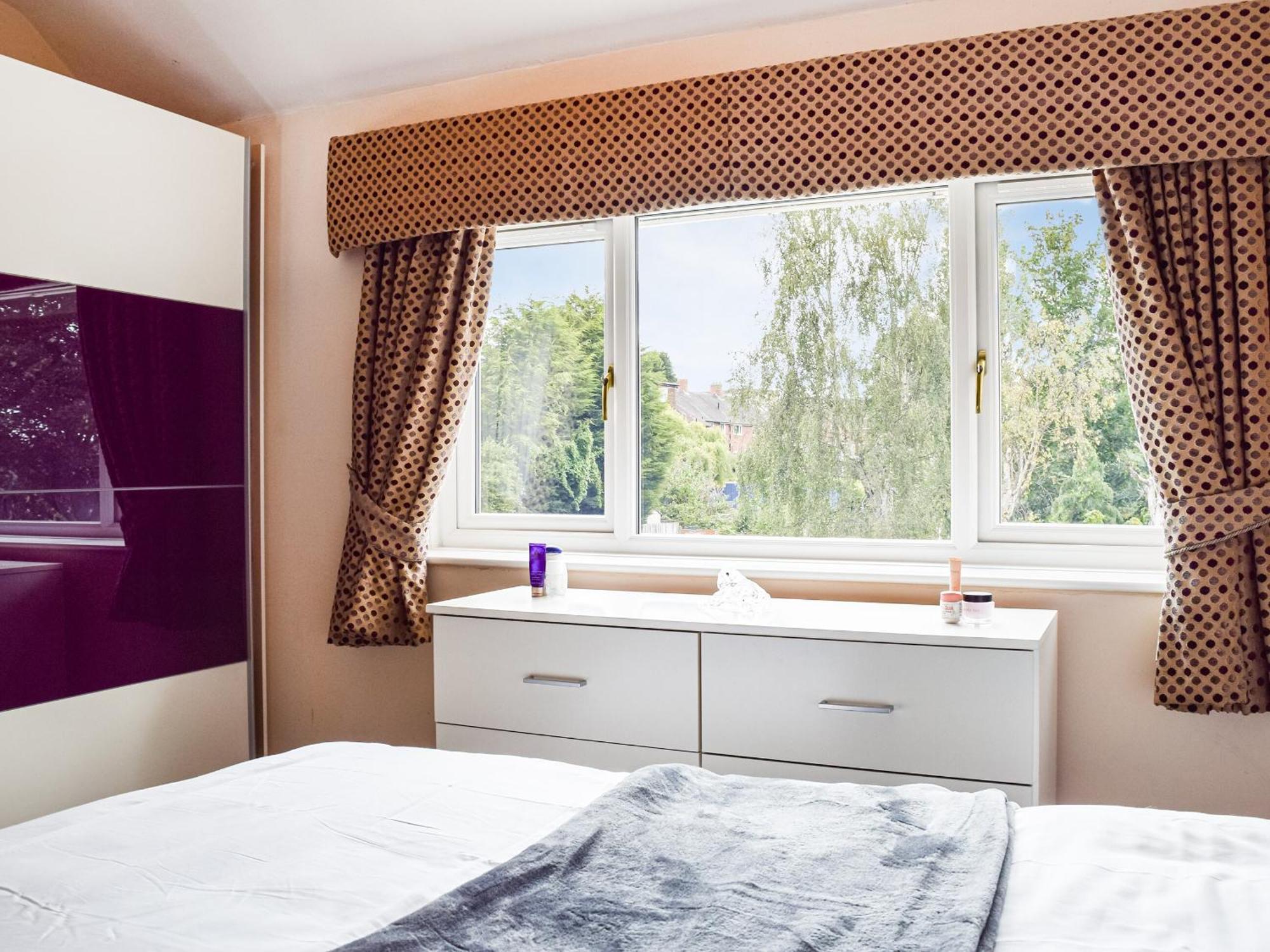 Serenity Comfort Саттон-Колдфилд Экстерьер фото